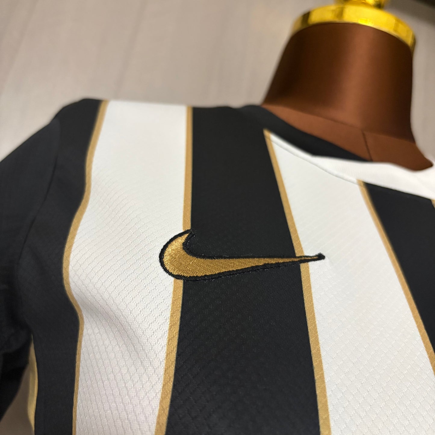 Camisa Atlético Mineiro l 26/27 Versão Torcedor Feminina