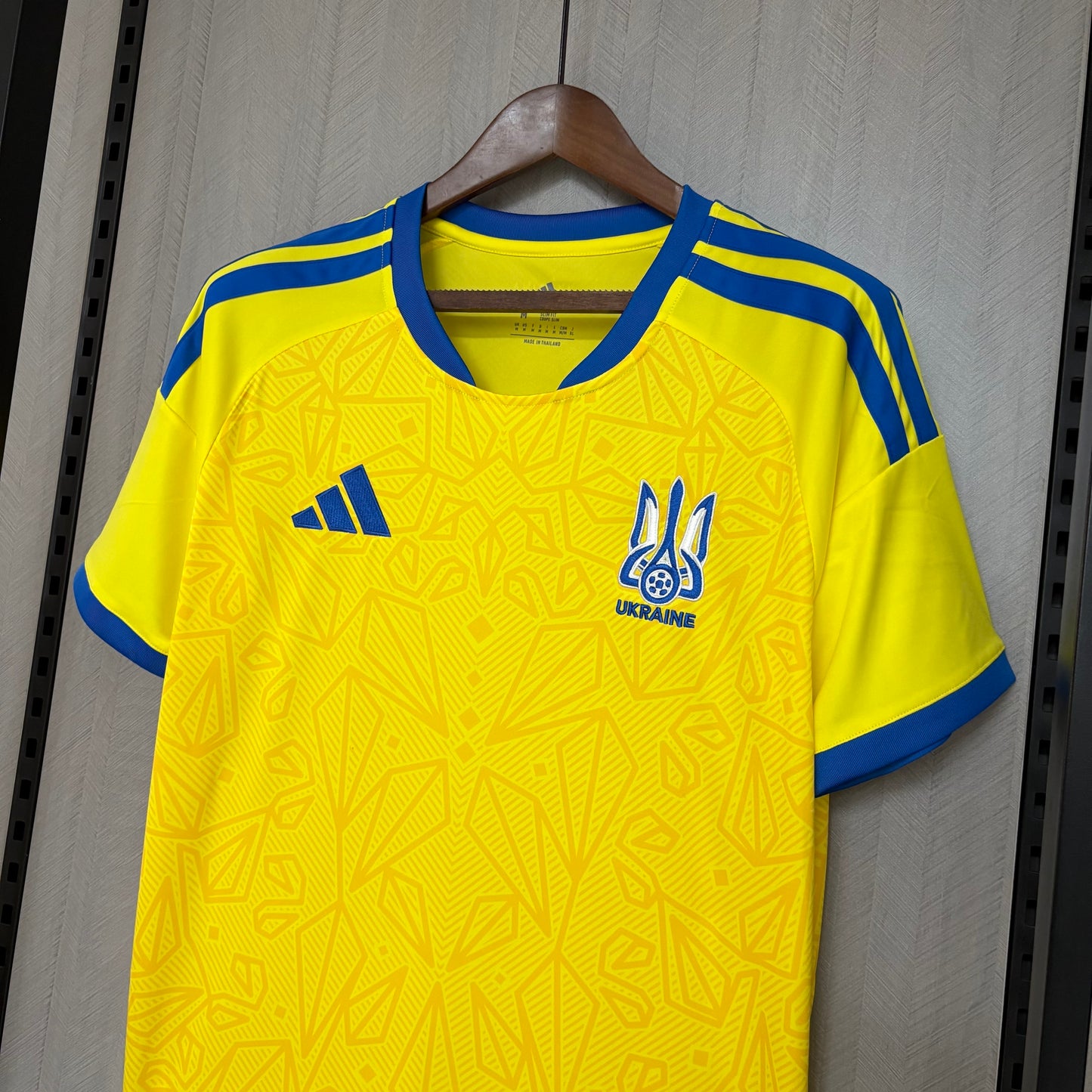 Camisa Ucrânia l 2026 | Versão Torcedor Masculina