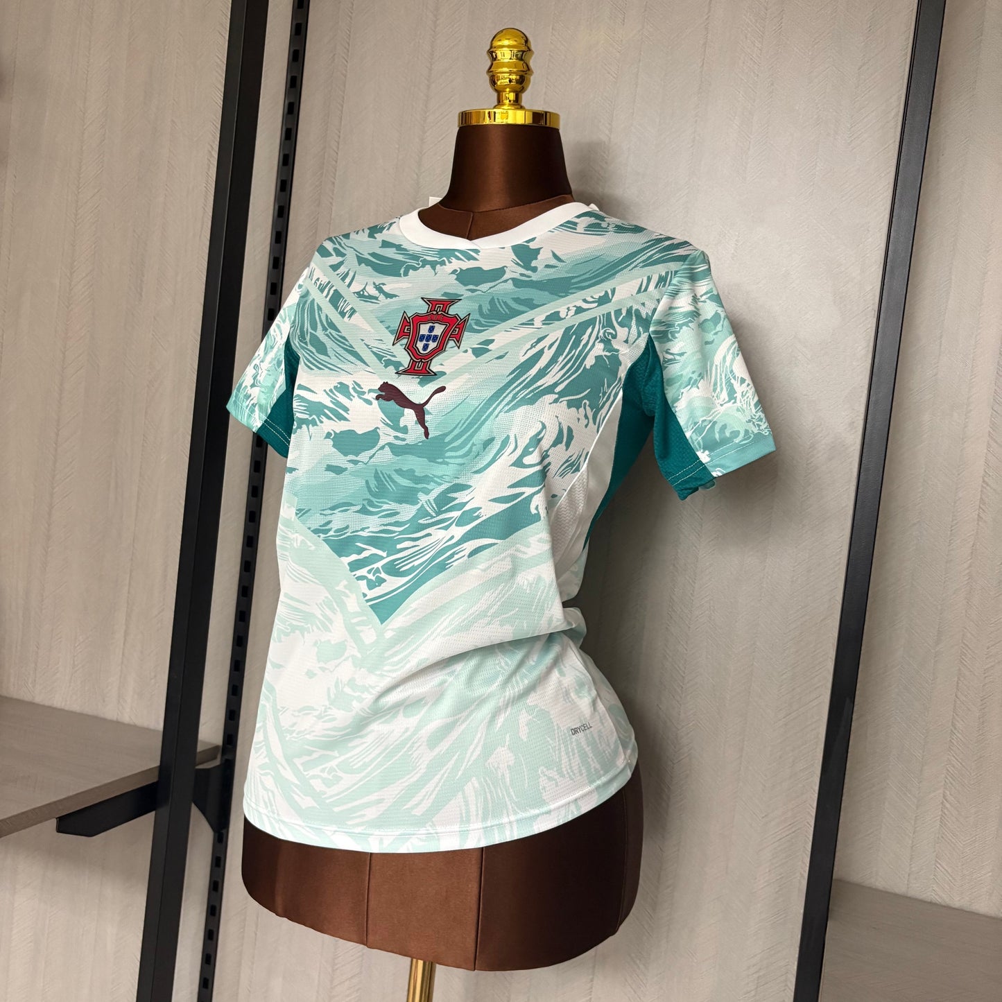 Camisa Portugal ll 2026 | Versão Torcedor Feminina