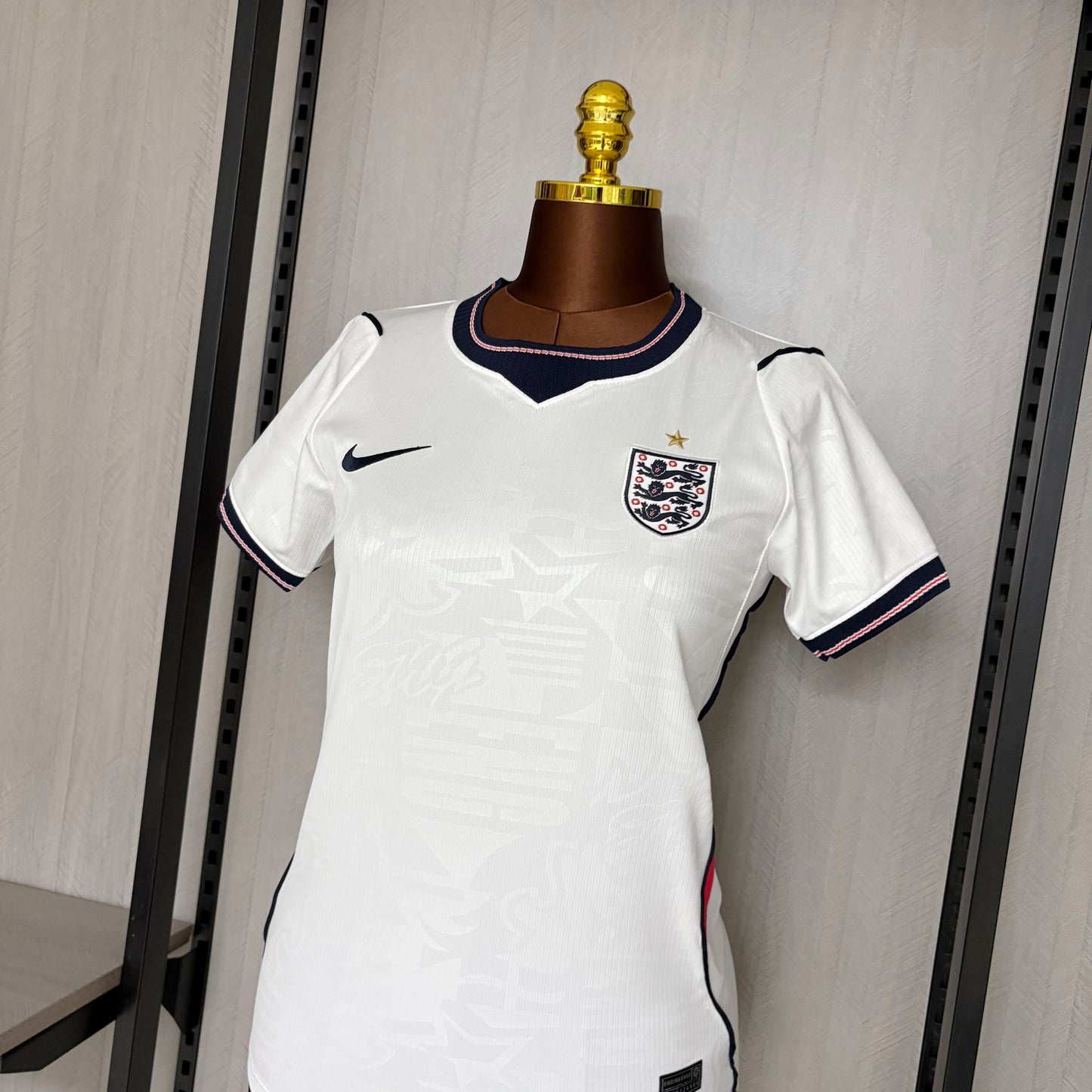 Camisa Inglaterra l 2026 | Versão Torcedor Feminina