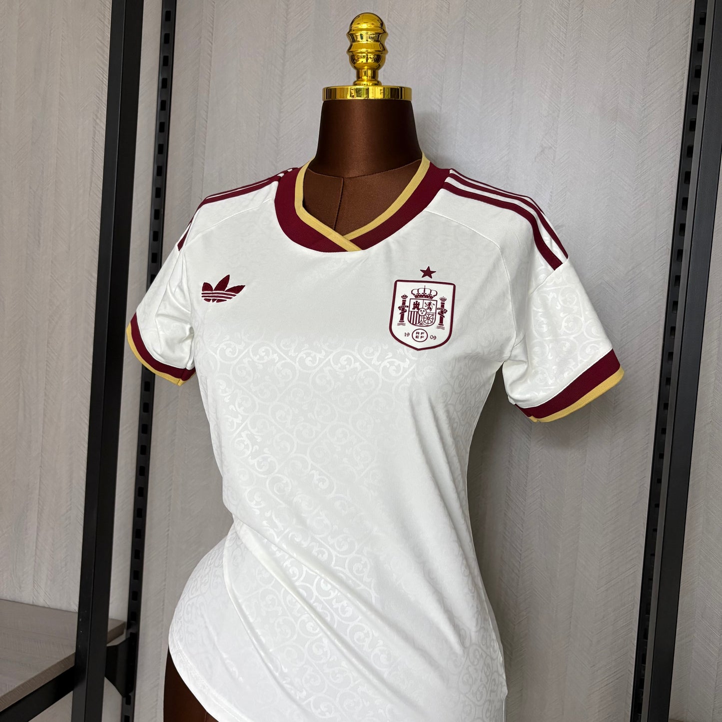 Camisa Espanha ll 2026 | Versão Torcedor Feminina