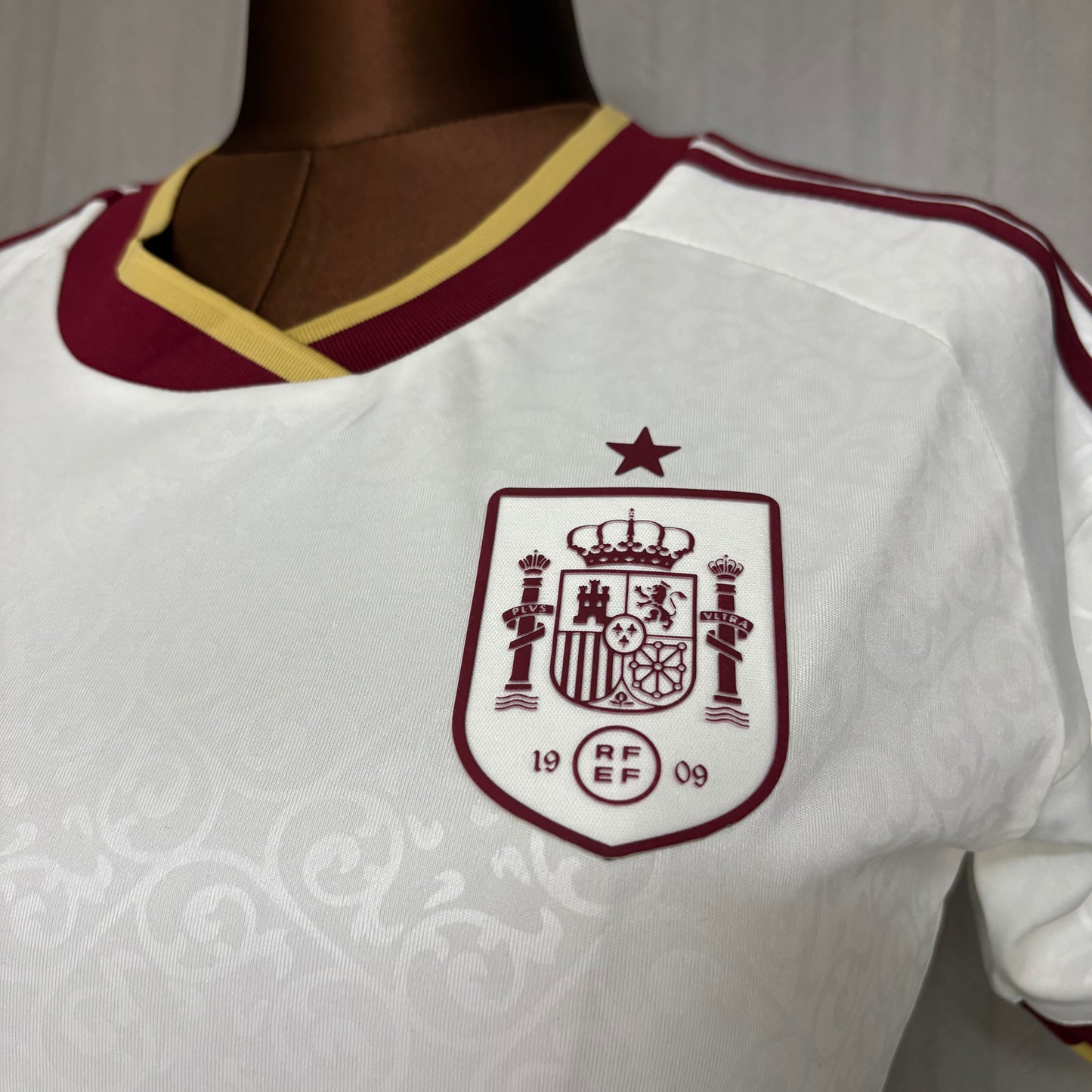 Camisa Espanha ll 2026 | Versão Torcedor Feminina