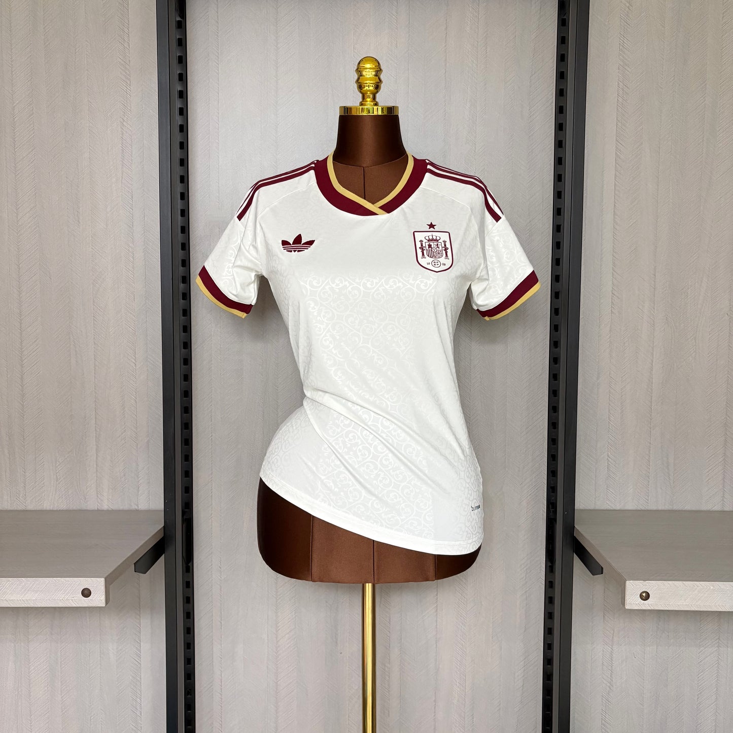 Camisa Espanha ll 2026 | Versão Torcedor Feminina
