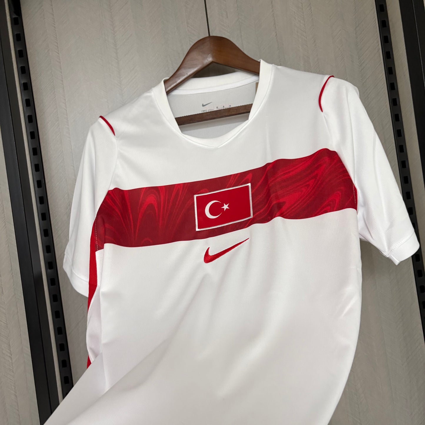 Camisa Turquia ll 2026 | Versão Torcedor Masculina