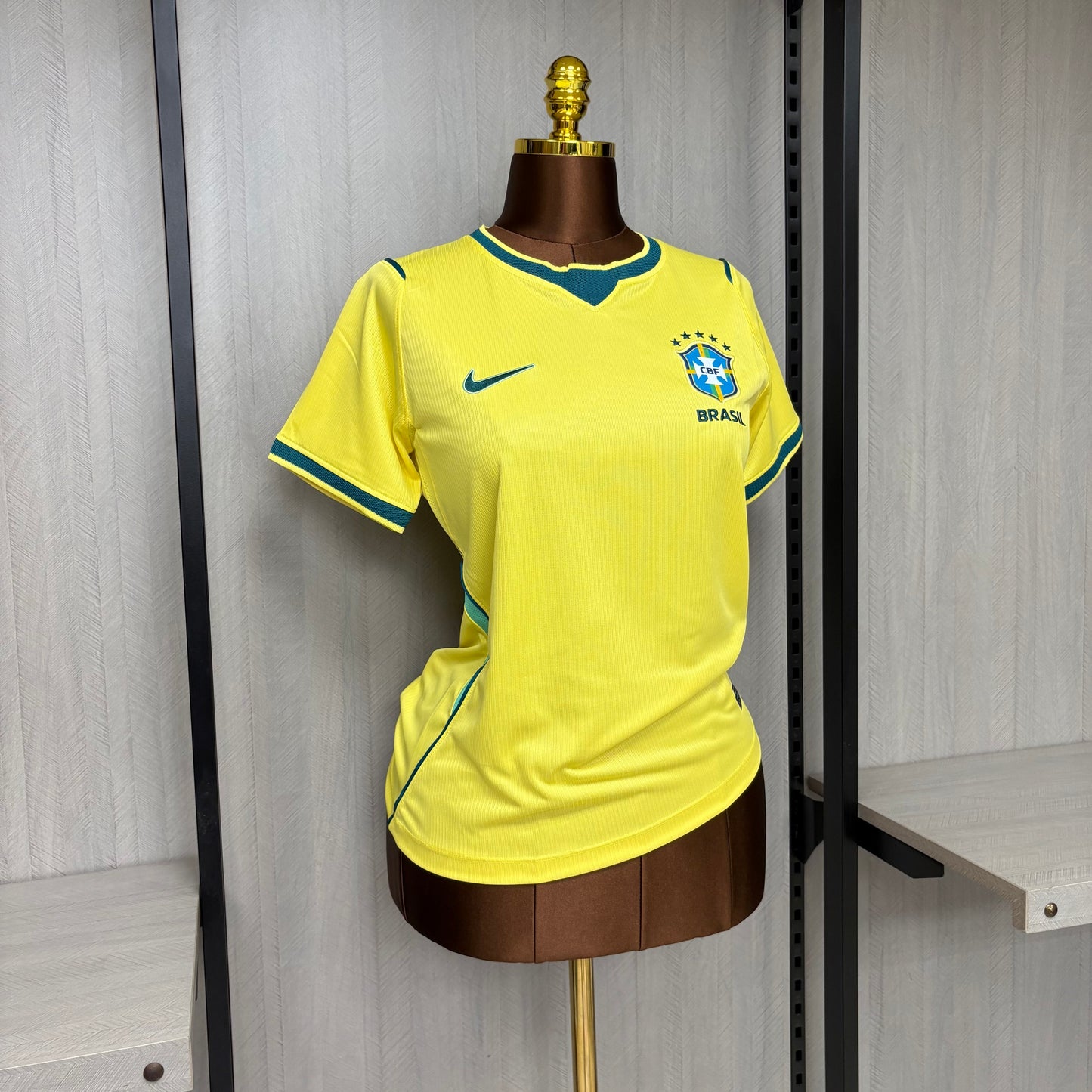 Camisa Brasil l 2026 | Versão Torcedor Feminina