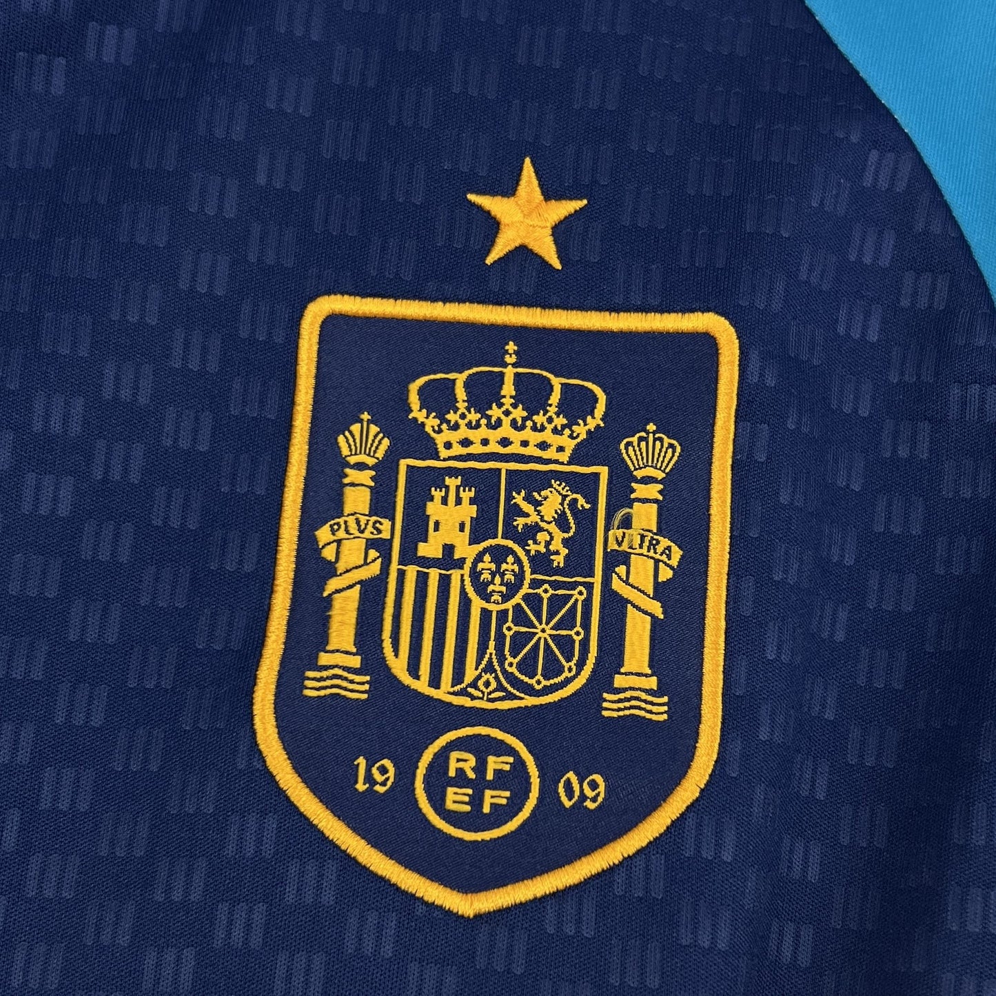 Camisa Espanha Treino l 2026 | Versão Torcedor Masculina