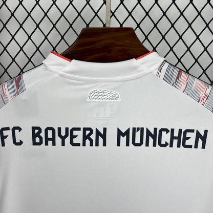Camisa Bayern de Munique ll 25/26 | Versão Torcedor Masculina