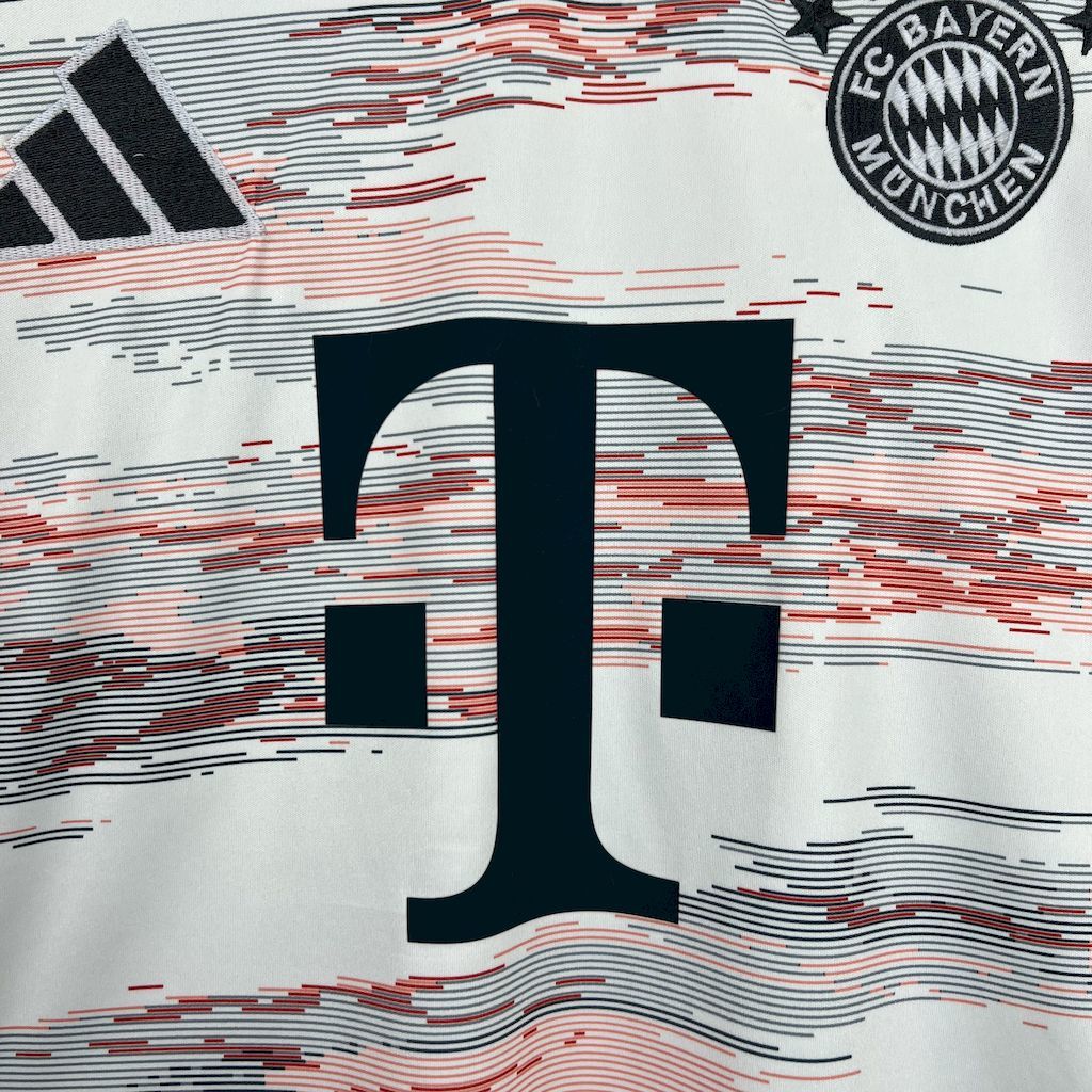 Camisa Bayern de Munique ll 25/26 | Versão Torcedor Masculina
