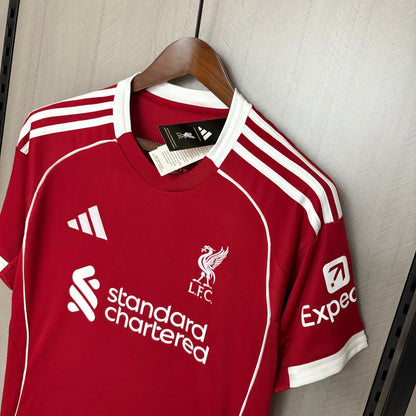 Camisa Liverpool l 25/26 | Versão Torcedor Masculina