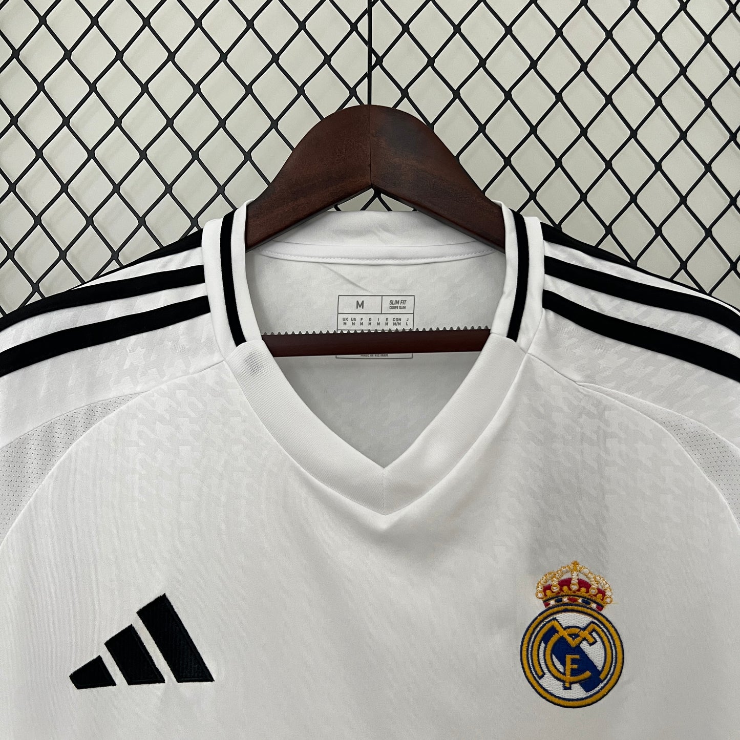 Camisa do Real Madrid l 2024/25 Masculina Torcedor