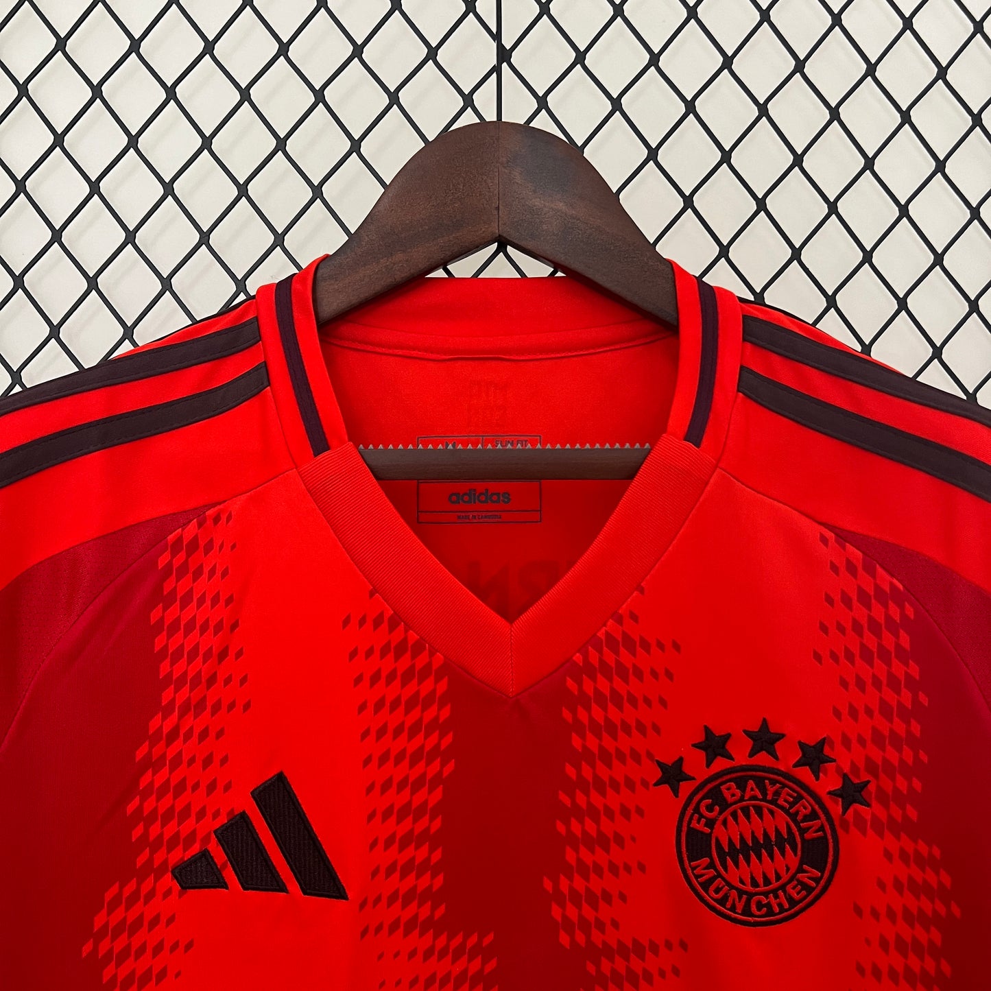 Camisa do Bayern Munich l 2024/25 Masculina Torcedor