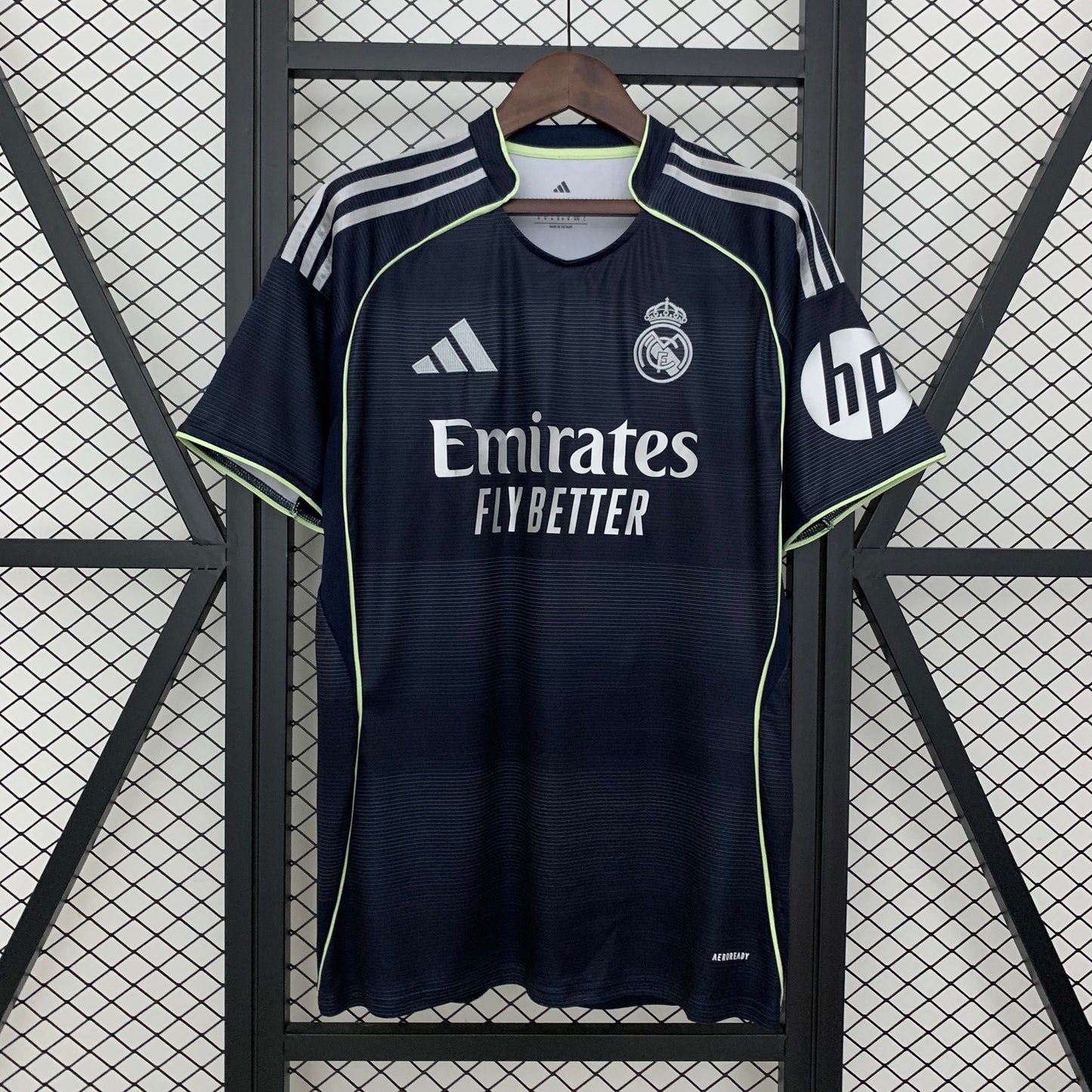 Camisa do Real Madrid ll 2025/26 Masculina Torcedor