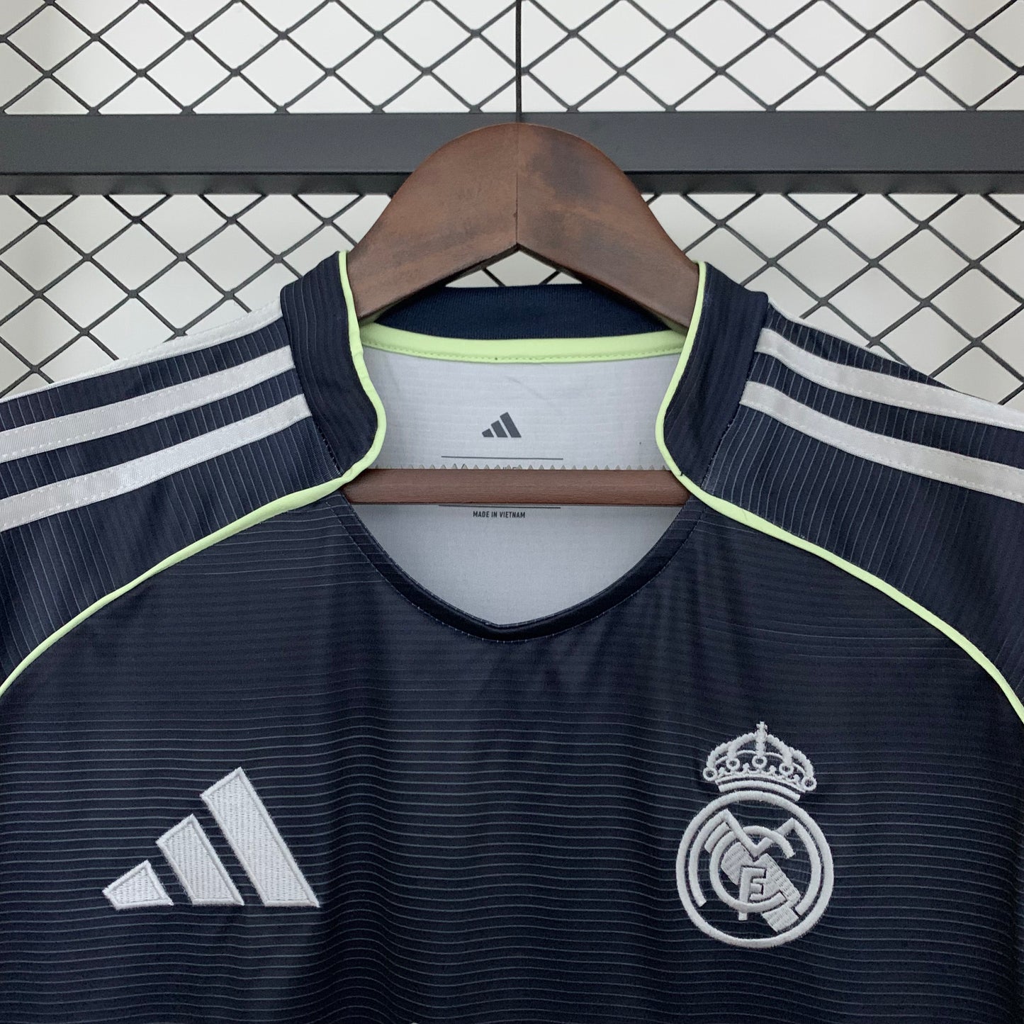 Camisa do Real Madrid ll 2025/26 Masculina Torcedor