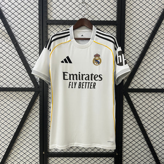Camisa do Real Madrid l 2025/26 Masculina Torcedor