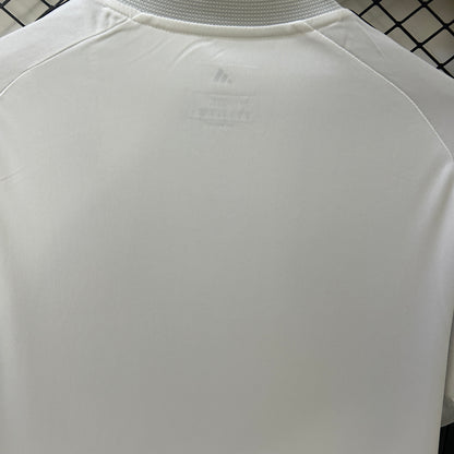 Camisa do Real Madrid l 2025/26 Masculina Torcedor