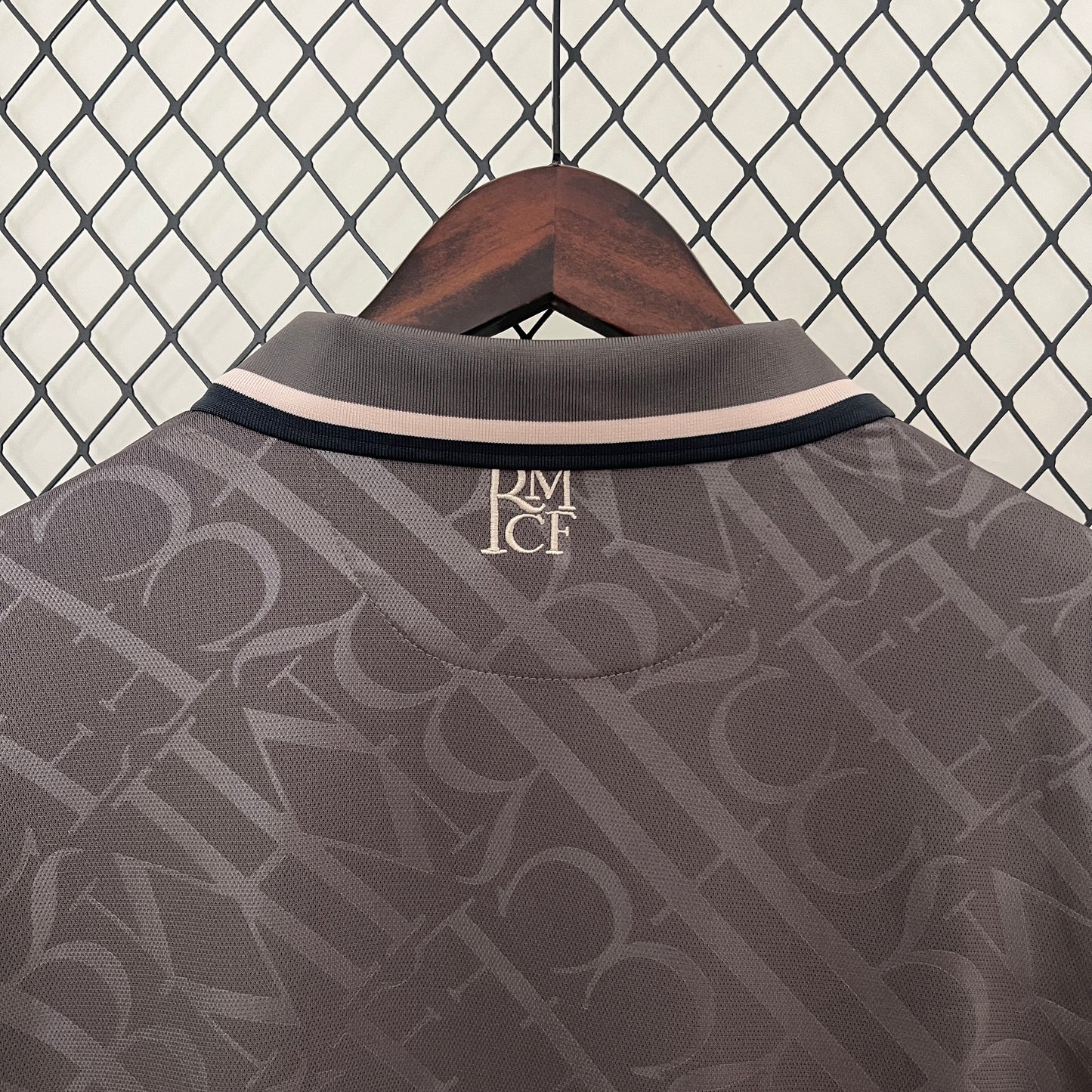 Camisa do Real Madrid lll 2024/25 Masculina Torcedor