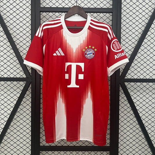 Camisa do Bayern Munich l 2025/26 Masculina Torcedor