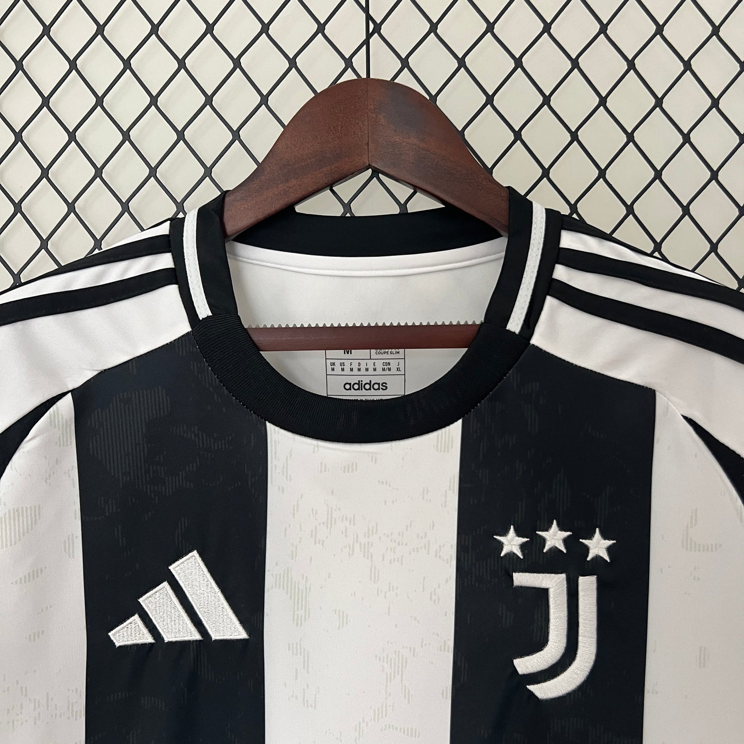 Camisa da Juventus l 2024/25 Masculina Torcedor