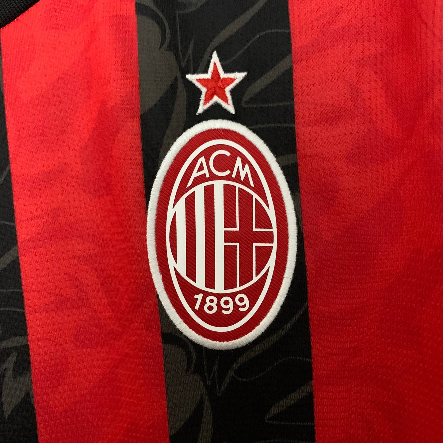 Camisa do Milan l 2025/26 Masculina Torcedor