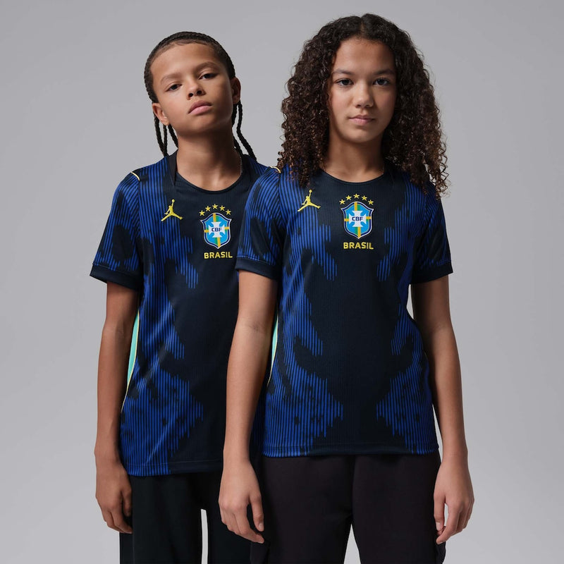 Conjunto Infantil Brasil ll 2026