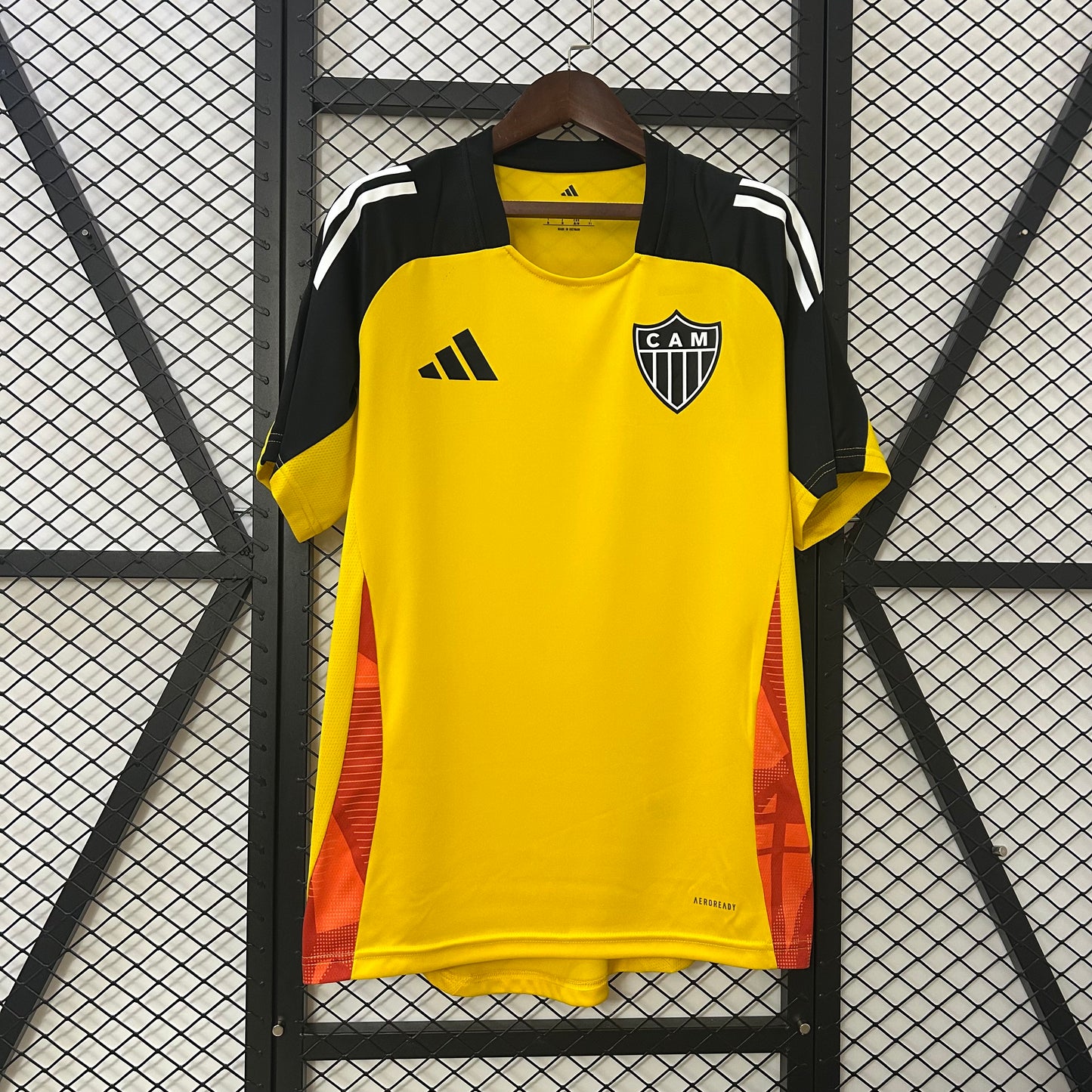 Camisa do Atlético Mineiro de Treino l 2025/26 Masculina Torcedor