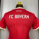 Camisa Bayern de Munique l 26/27 | Versão Torcedor Feminina