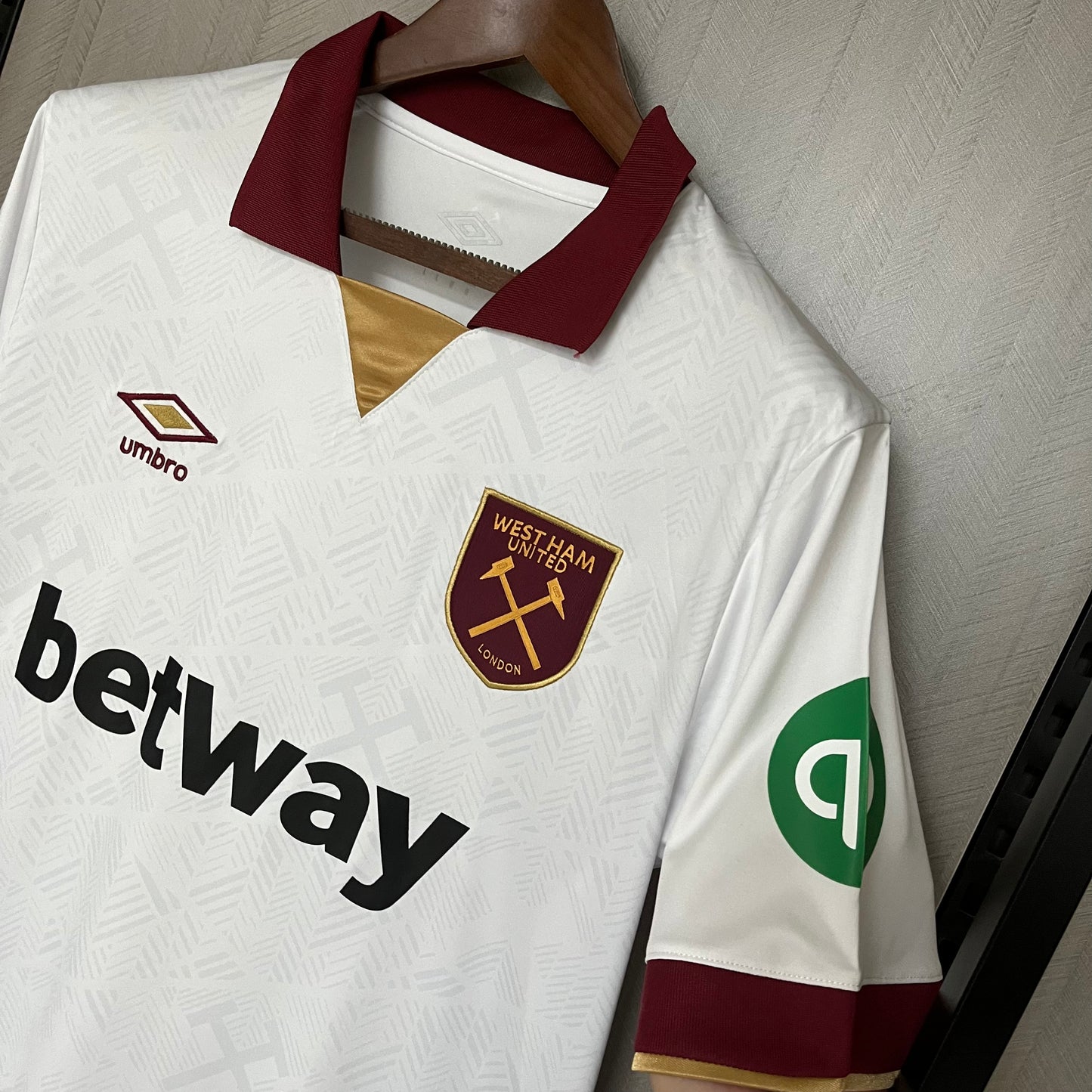 Camisa do West Ham lll 2024/25 Masculina Torcedor