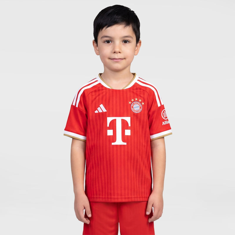 Conjunto Infantil Bayern de Munique l 26/27