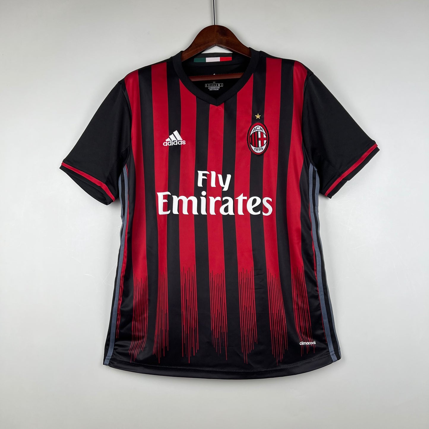 Camisa do Milan l 2016/17 Masculina Torcedor