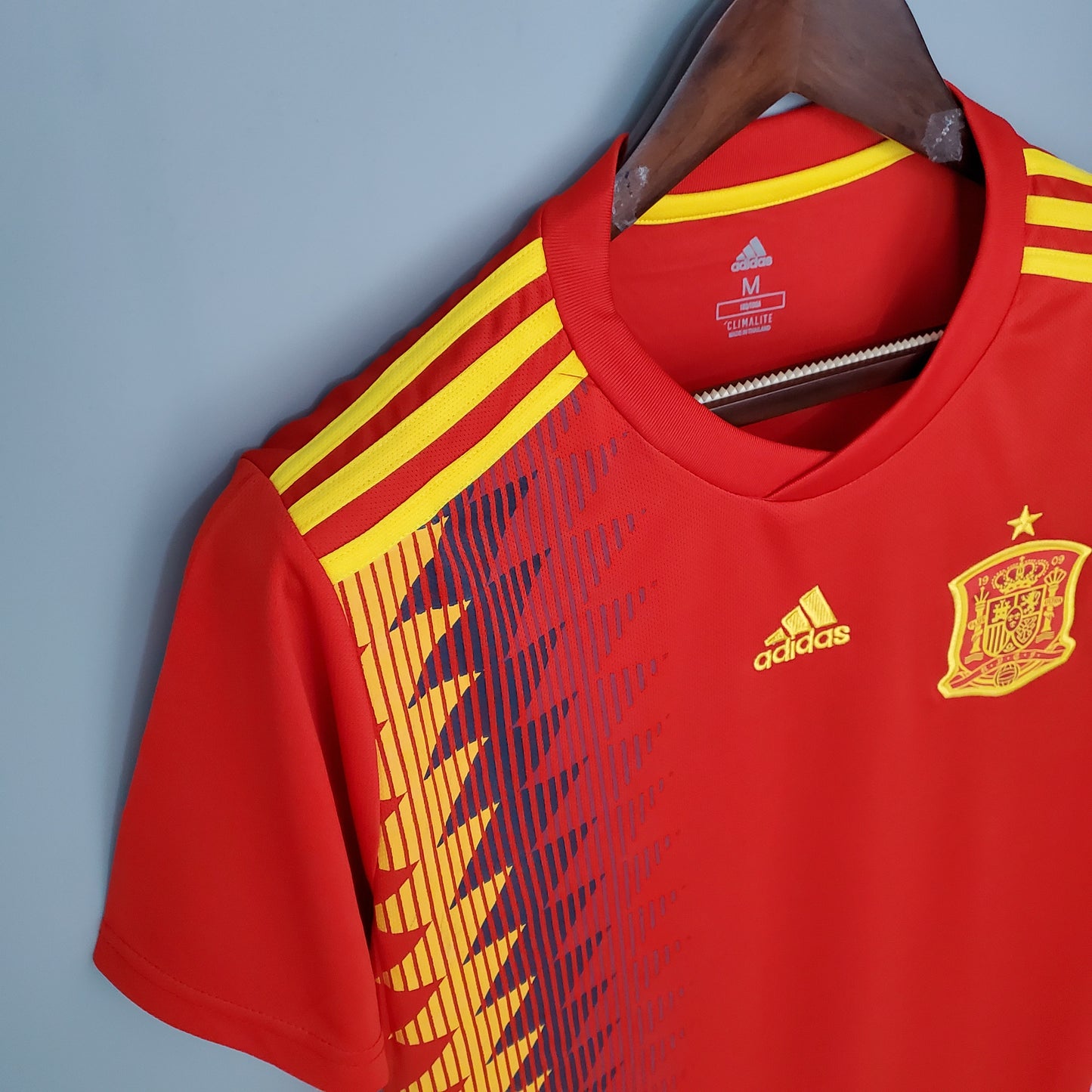 Camisa da Espanha l 2018 Masculina Torcedor
