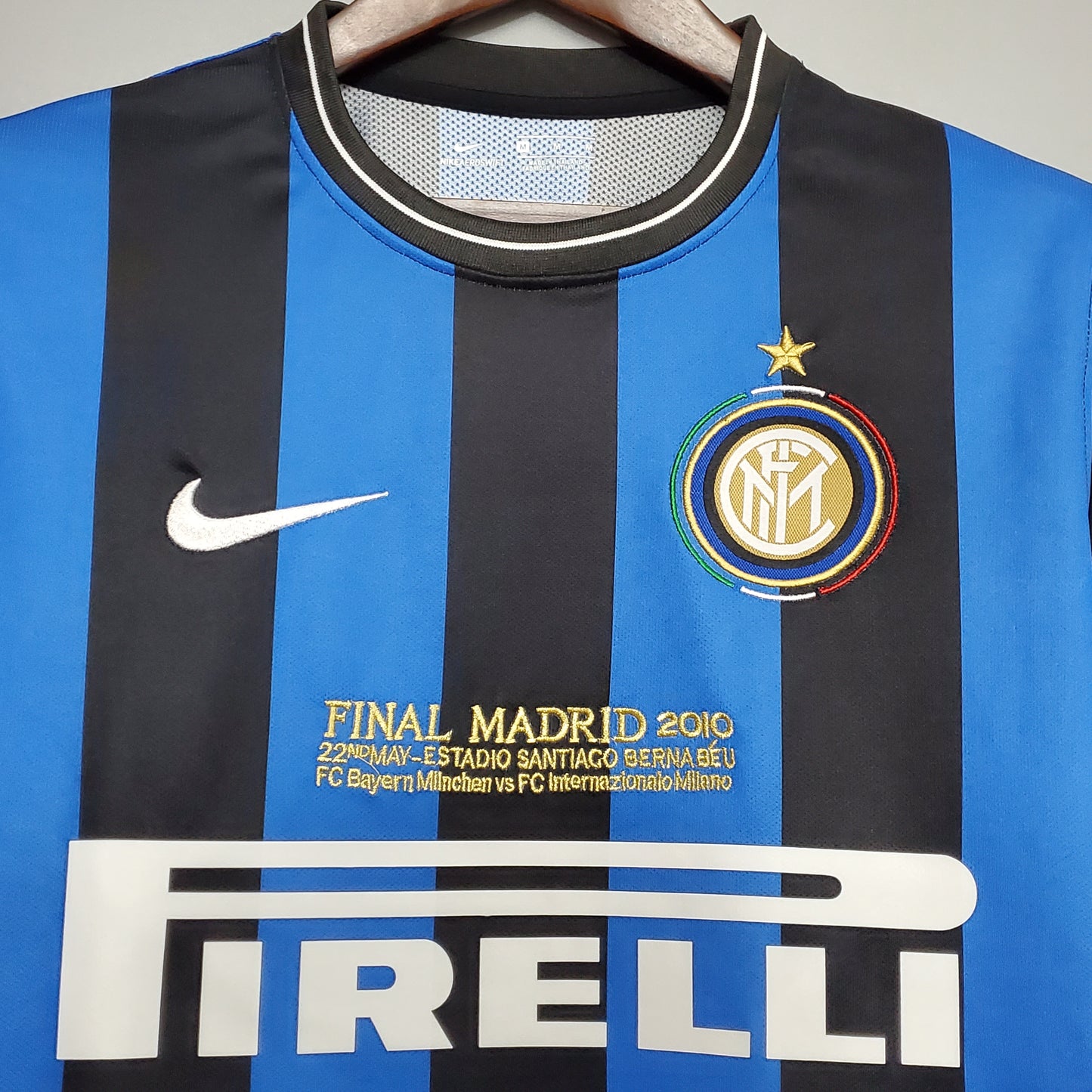 Camisa da Inter de Milão l 2009/10 Masculina Torcedor