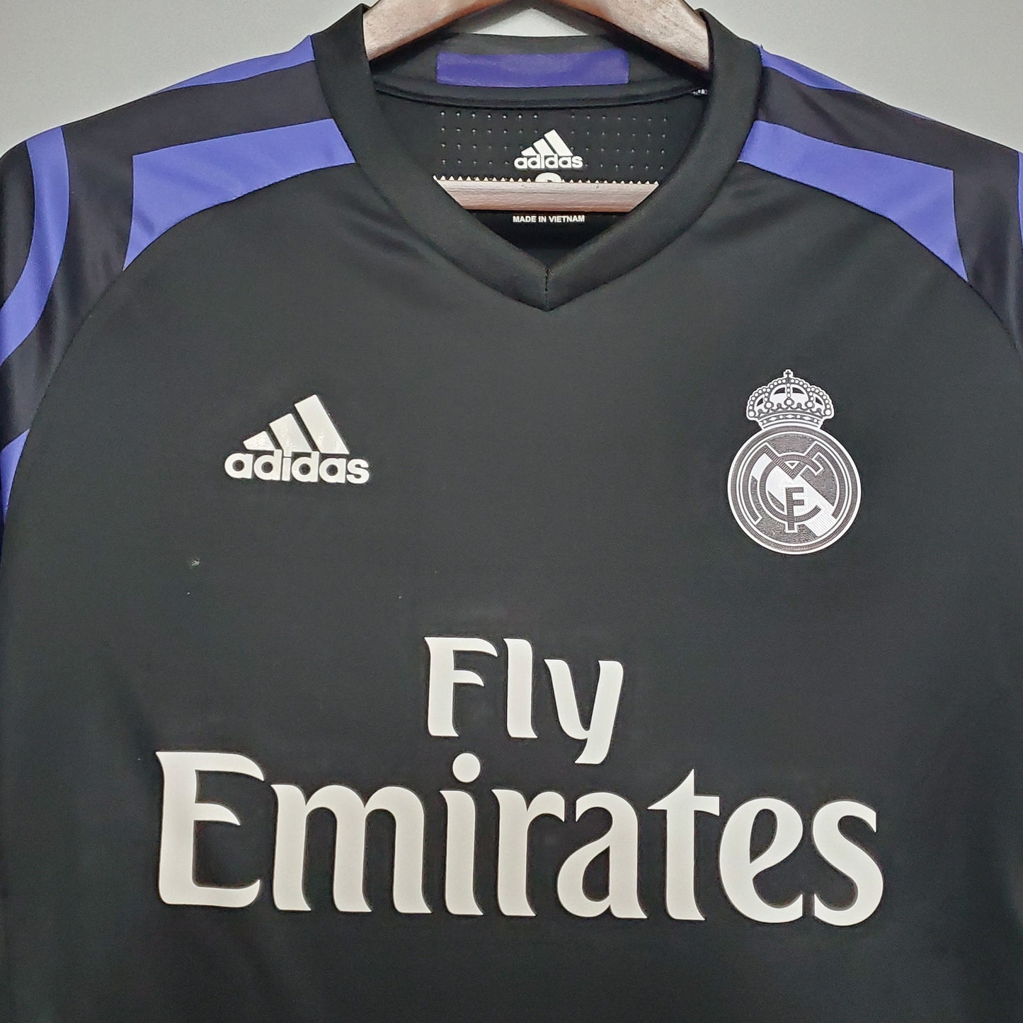Camisa do Real Madrid lll 2016/17 Masculina Torcedor